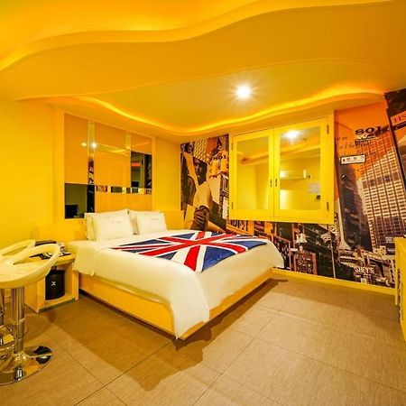 Gimhae W Boutique Hotel מראה חיצוני תמונה